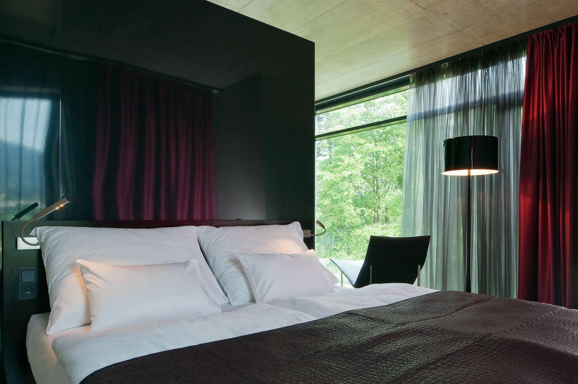 Miura Hotel เชลาดนา ภายนอก รูปภาพ